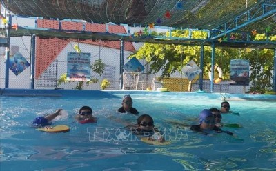Trường TH Ngô Mây tổ chức lớp dạy bơi an toàn hè 2023 miễn phí