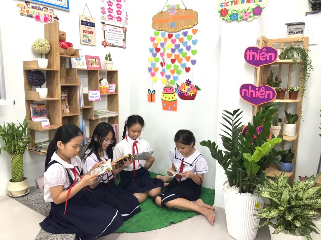 Cùng học sinh trường tiểu học Ngô Mây duy trì thói quen đọc sách mỗi ngày