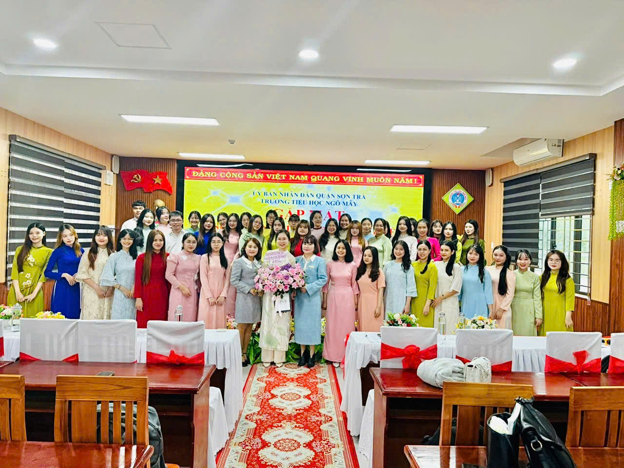 Chào đón đoàn giáo sinh về thực tập tại trường tiểu học Ngô Mây