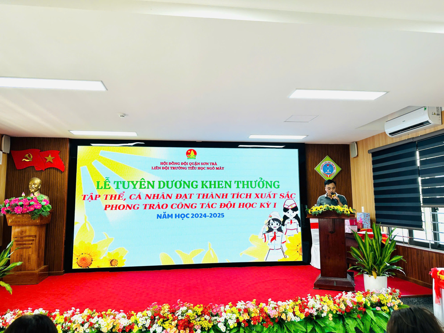 Tuyên dương khen thưởng tập thể, cá nhân có thành tích tốt trong phong trào thi đua cấp trường, học kỳ I năm học 2024-2025