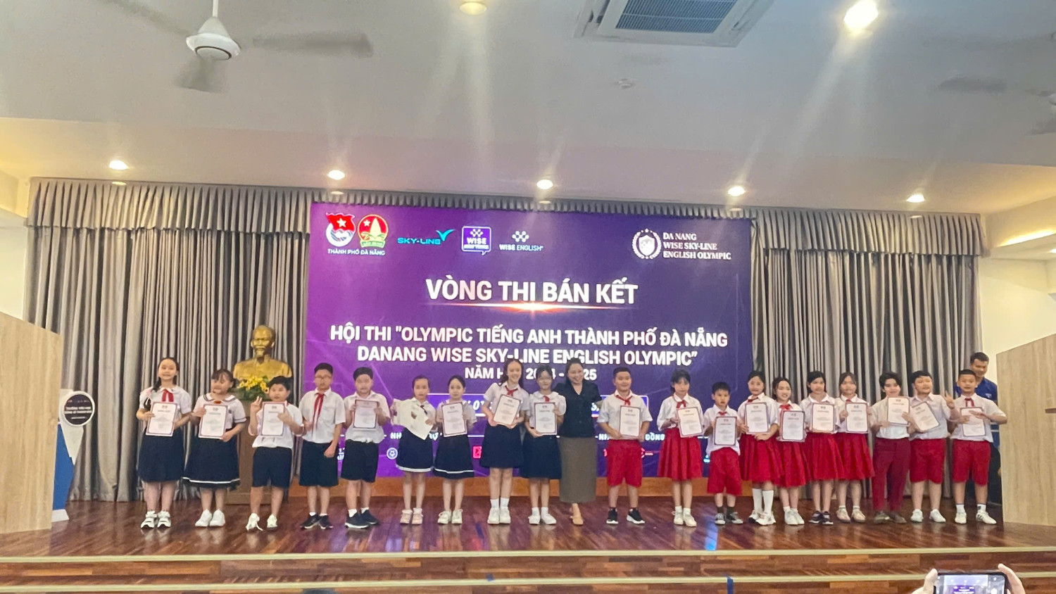 Hội thi “Olimpic Tiếng Anh thành phố Đà Nẵng - Danang Wise Sky-Line English Olimpic” năm học 2024 - 2025