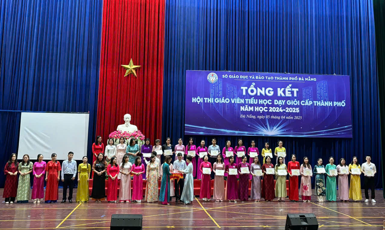 Tổng kết Hội thi Giáo viên tiểu học dạy giỏi cấp thành phố, năm học 2024 - 2025