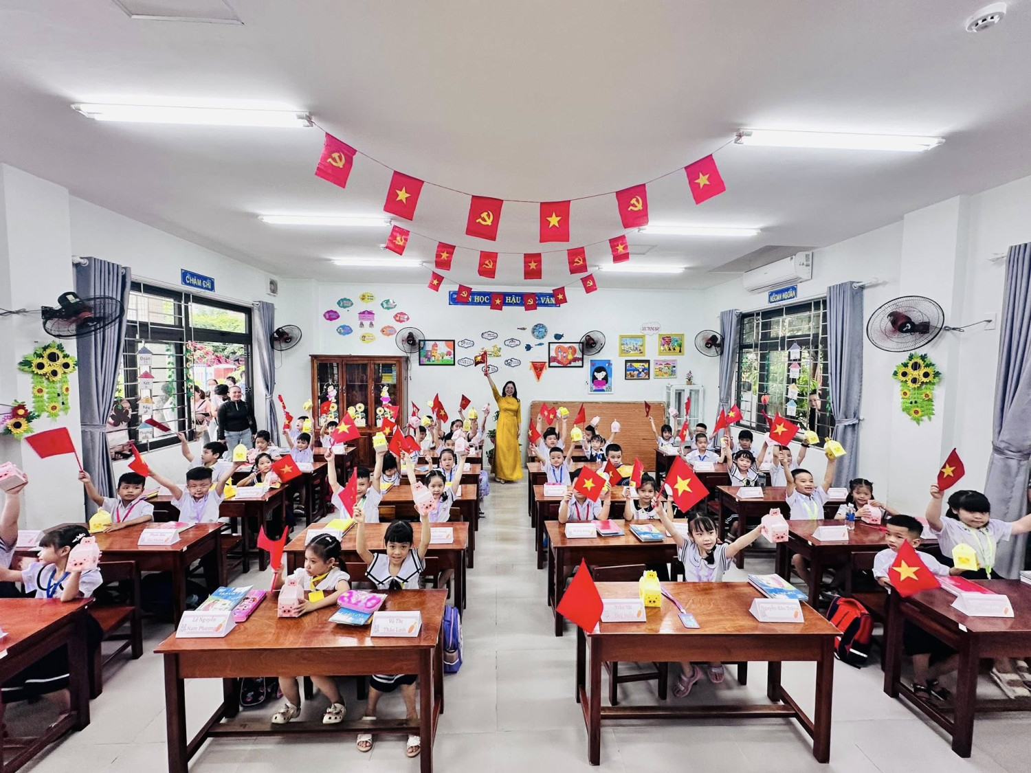 Chào đón học sinh lớp 1, năm học 2025 - 2026