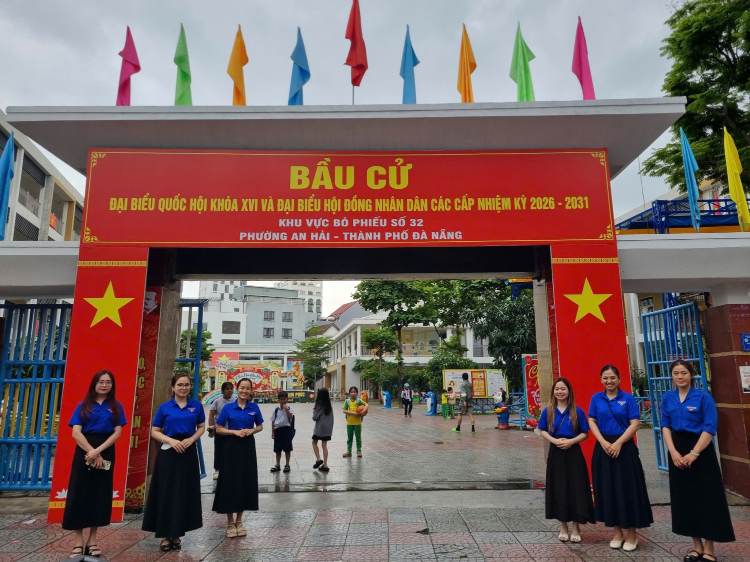 Cổng trường bình yên - Sức trẻ Ngô vì an toàn cho